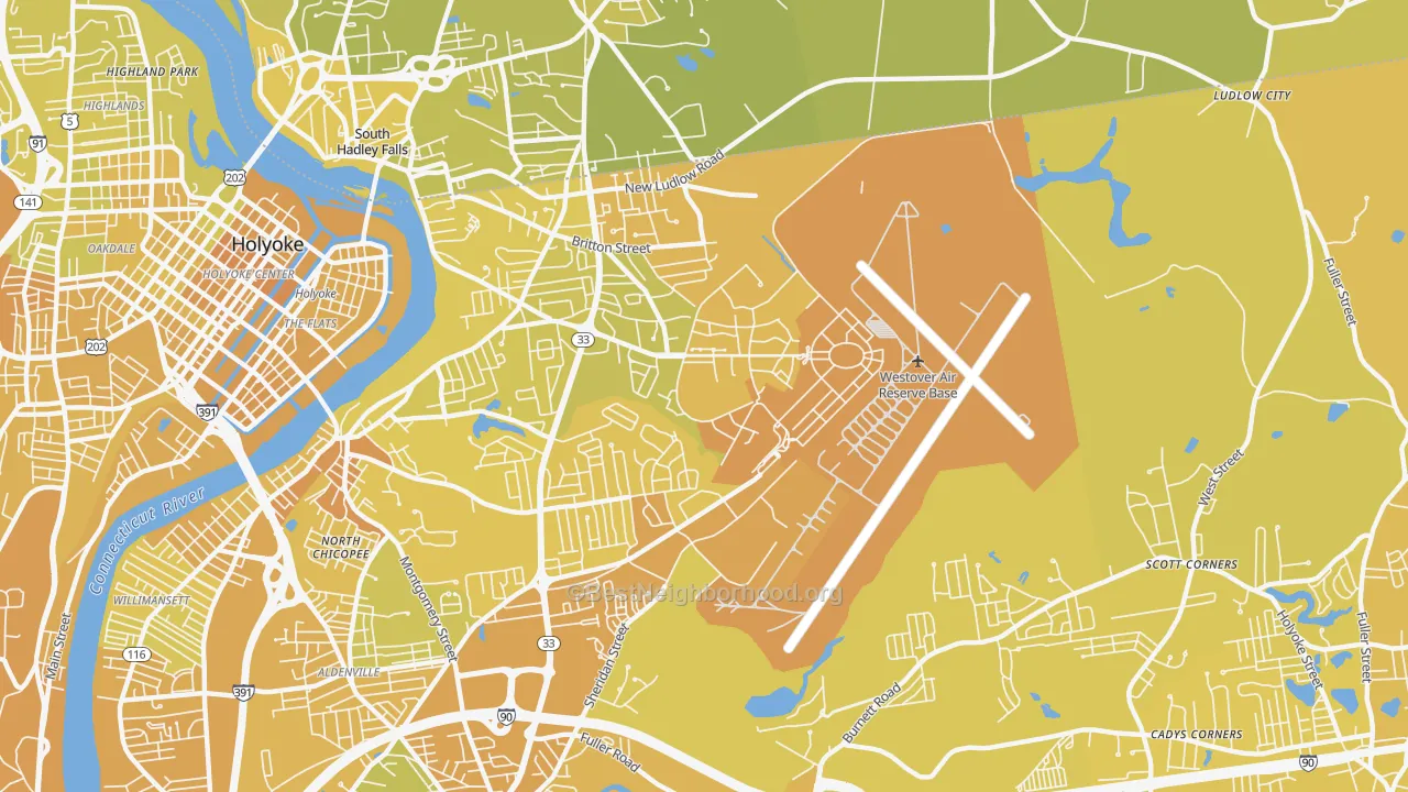 Map of the best neighborhoods in the 01022 area, with better matches in green and worse matches in red