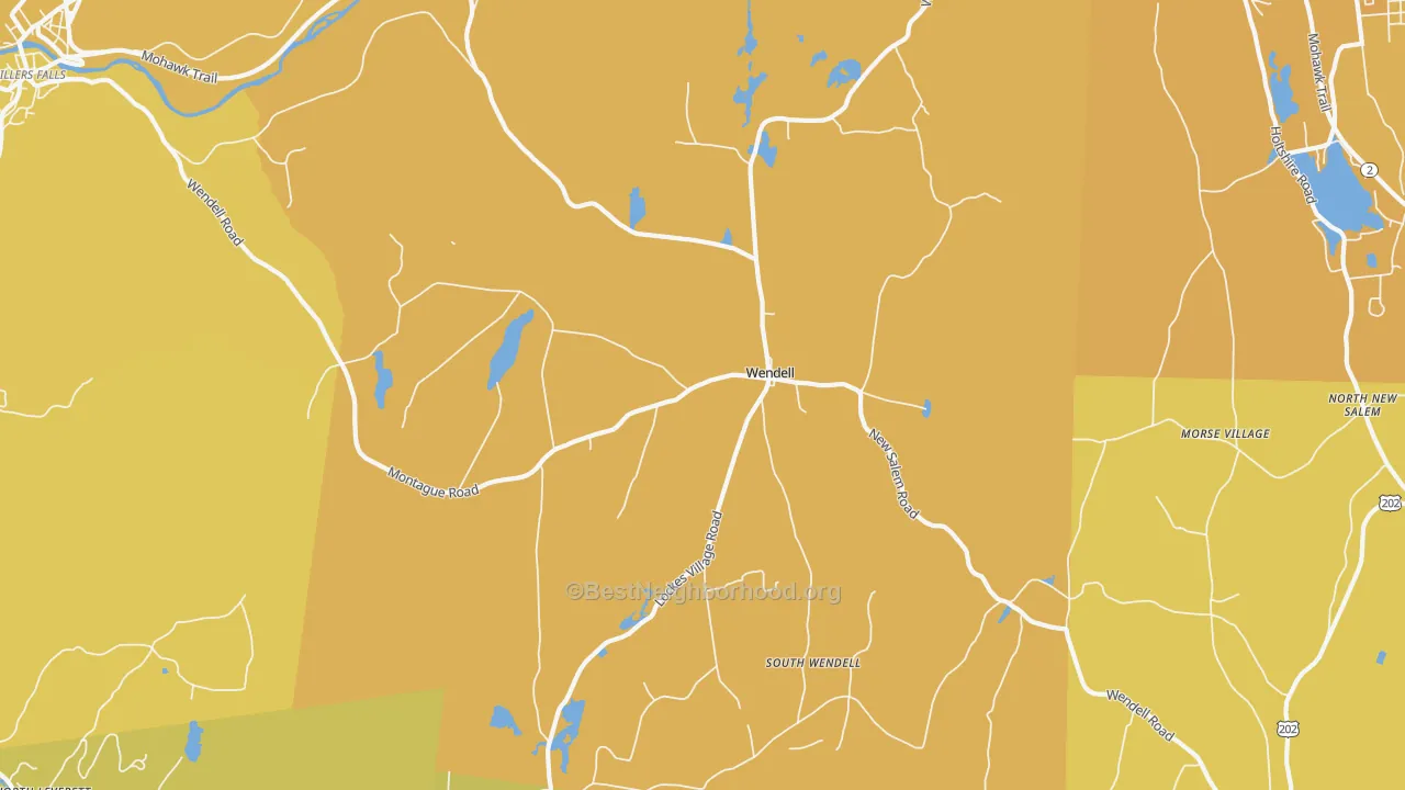Map of the best neighborhoods in the 01379 area, with better matches in green and worse matches in red