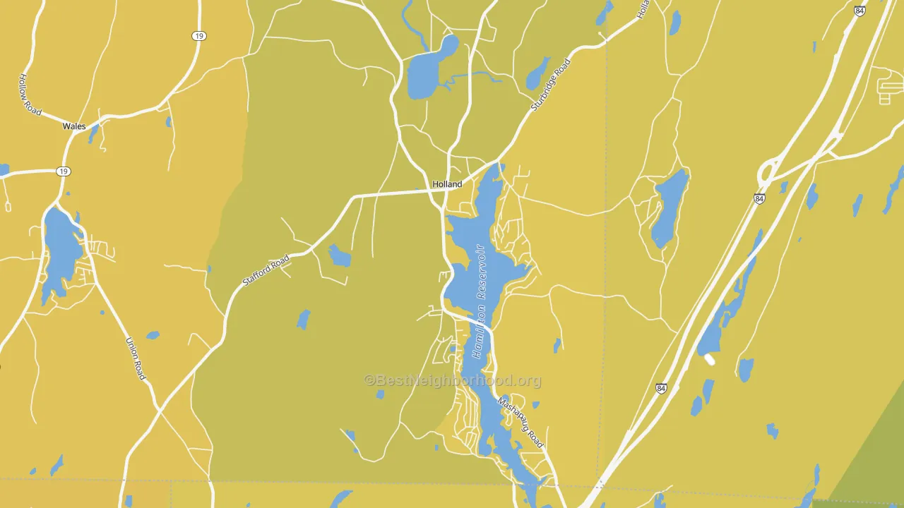 Map of the best neighborhoods in the 01521 area, with better matches in green and worse matches in red