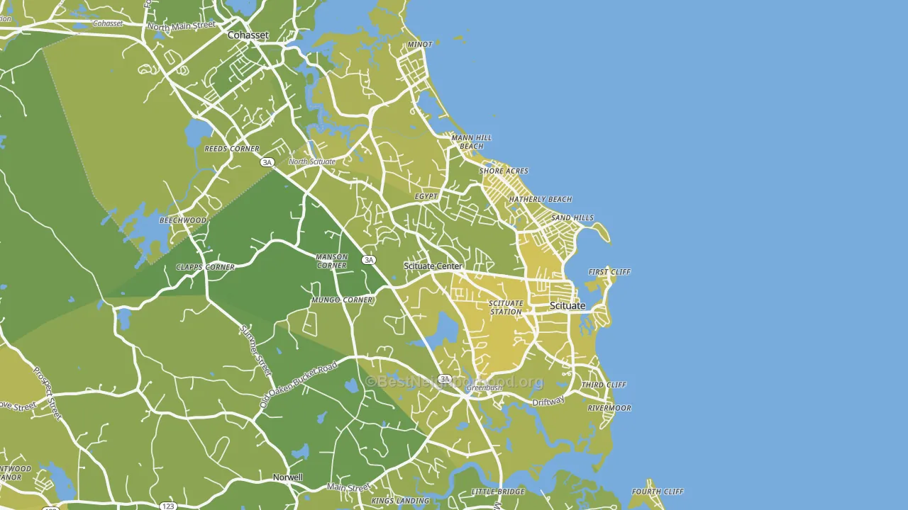 Map of the best neighborhoods in the 02066 area, with better matches in green and worse matches in red