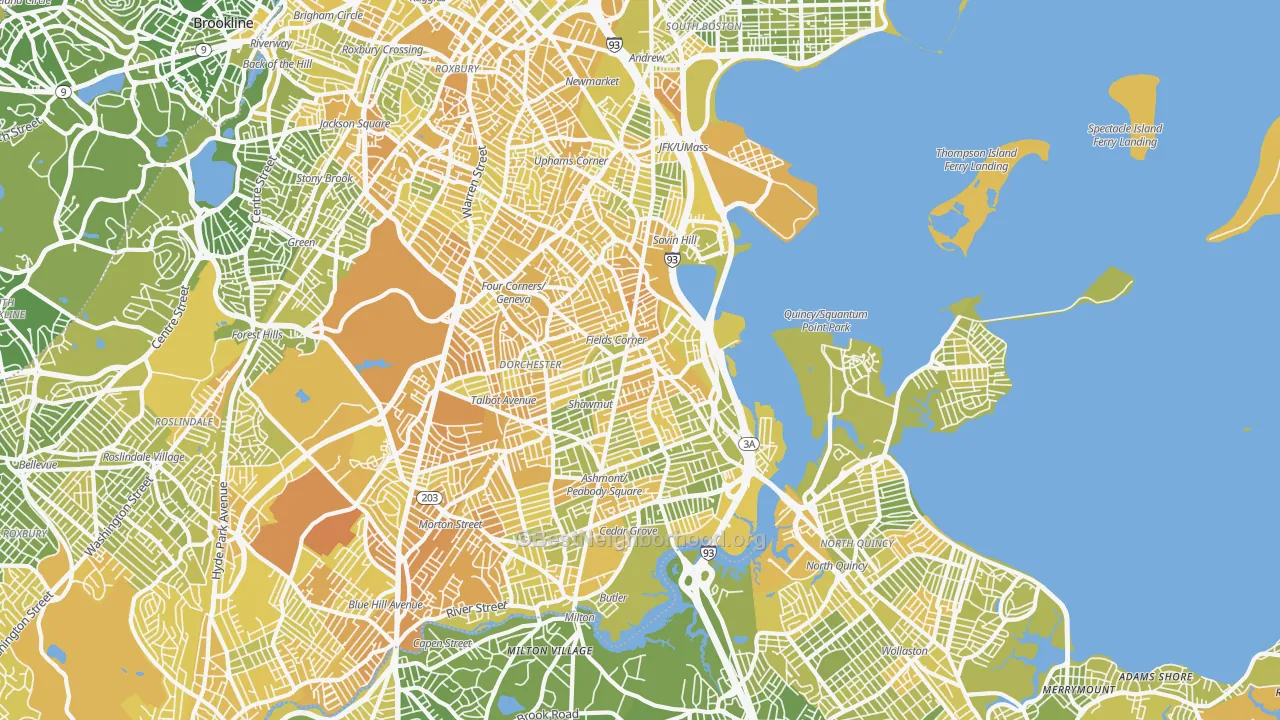 Map of the best neighborhoods in the 02122 area, with better matches in green and worse matches in red
