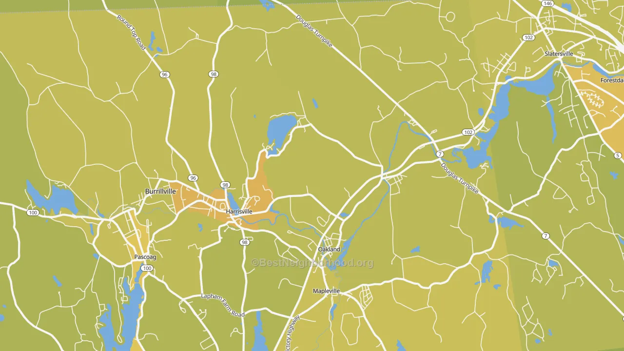 Map of the best neighborhoods in the 02830 area, with better matches in green and worse matches in red
