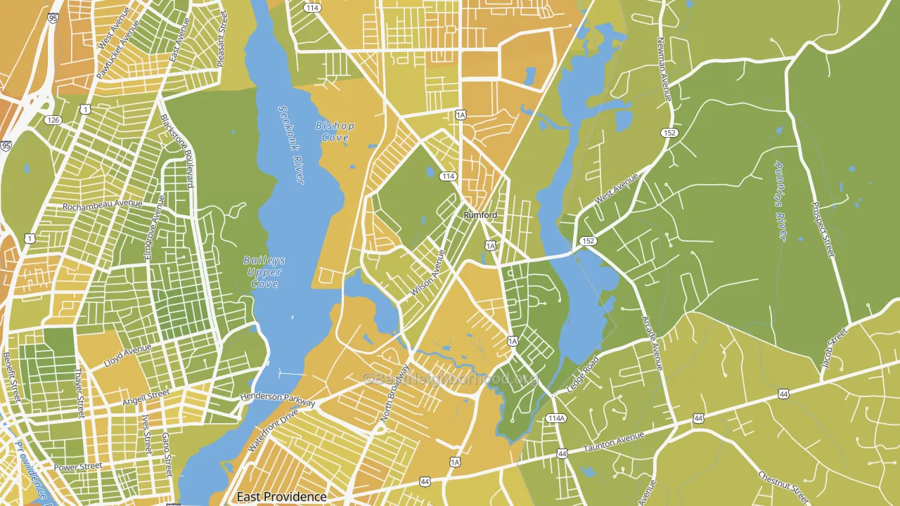 Map of the best neighborhoods in the 02916 area, with better matches in green and worse matches in red