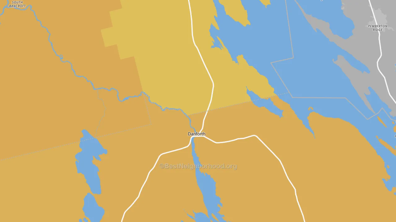 Map of the best neighborhoods in the 04424 area, with better matches in green and worse matches in red