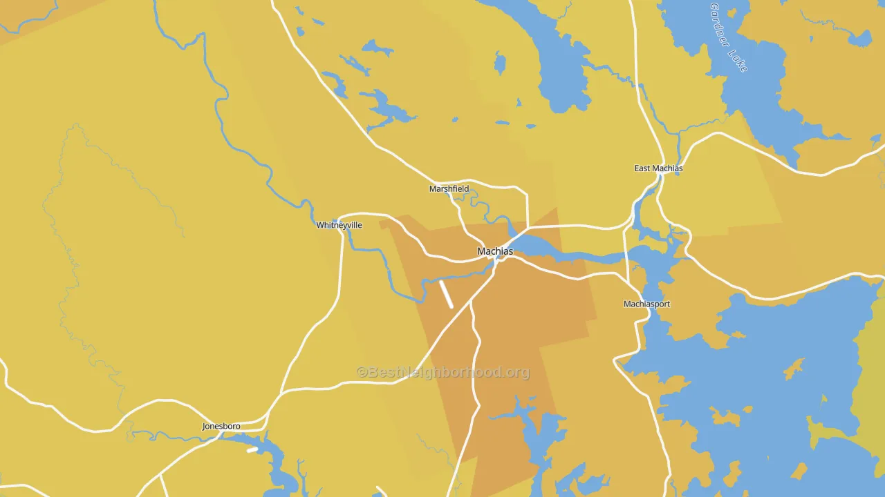 Map of the best neighborhoods in the 04654 area, with better matches in green and worse matches in red