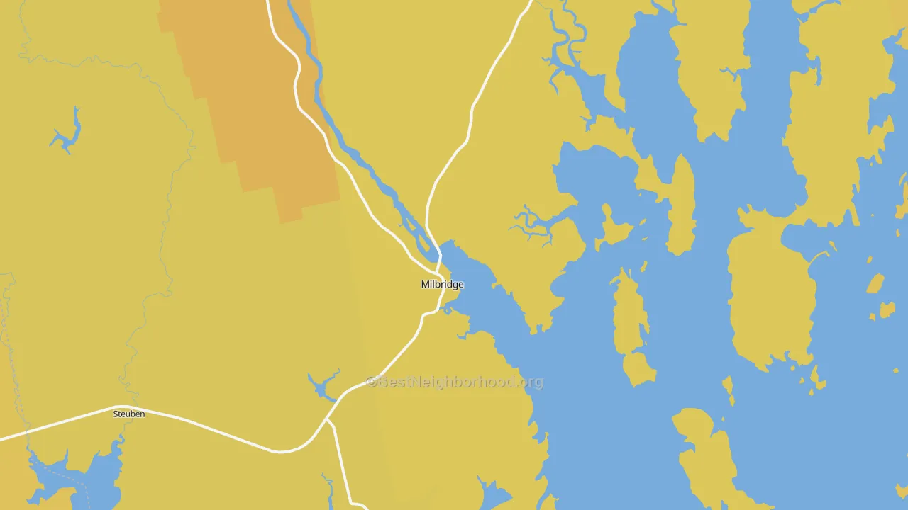 Map of the best neighborhoods in the 04658 area, with better matches in green and worse matches in red
