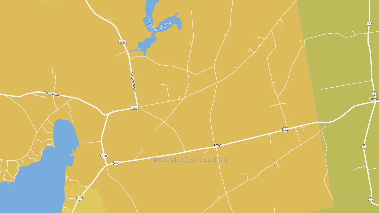 Map of the best neighborhoods in the 04987 area, with better matches in green and worse matches in red