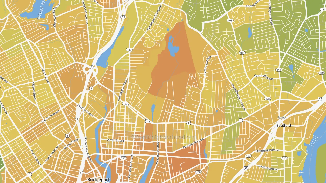 Map of the best neighborhoods in the 06610 area, with better matches in green and worse matches in red