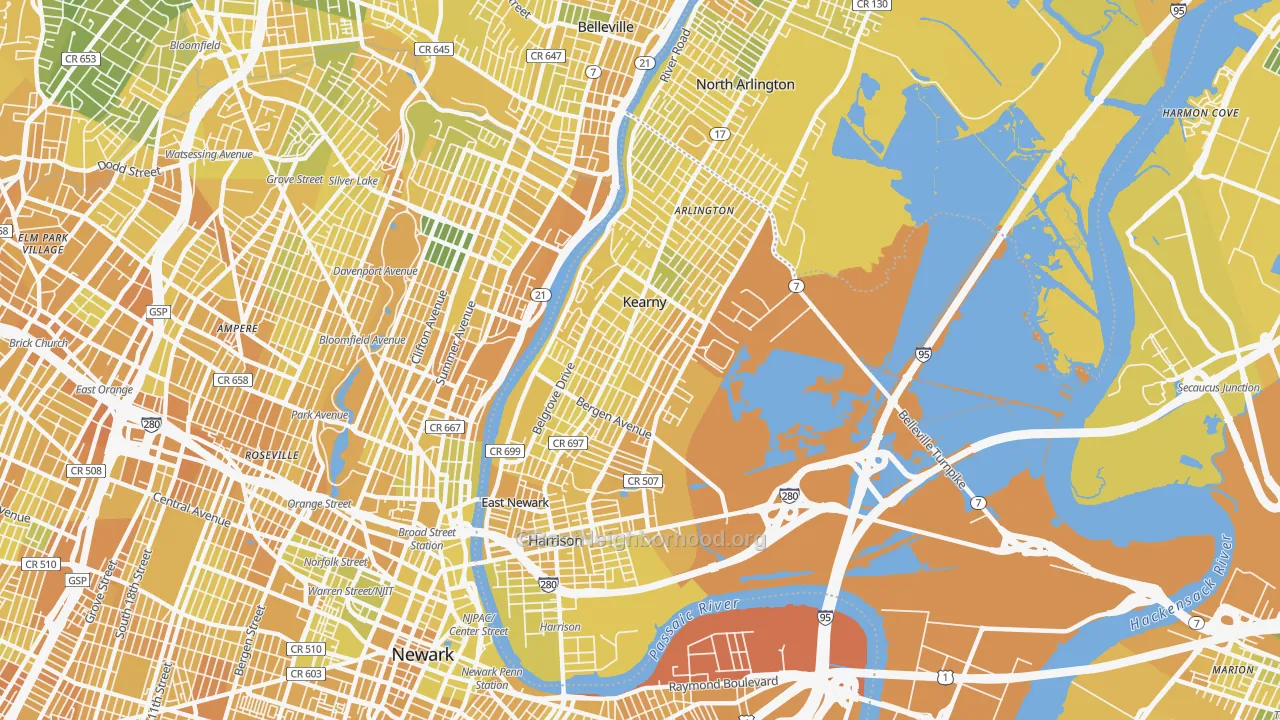 Map of the best neighborhoods in the 07032 area, with better matches in green and worse matches in red