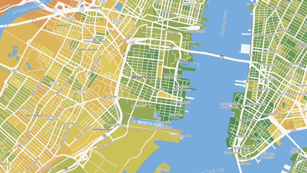 Map of the best neighborhoods in the 07302 area, with better matches in green and worse matches in red