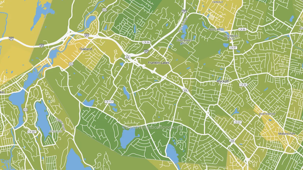 Map of the best neighborhoods in the 07417 area, with better matches in green and worse matches in red