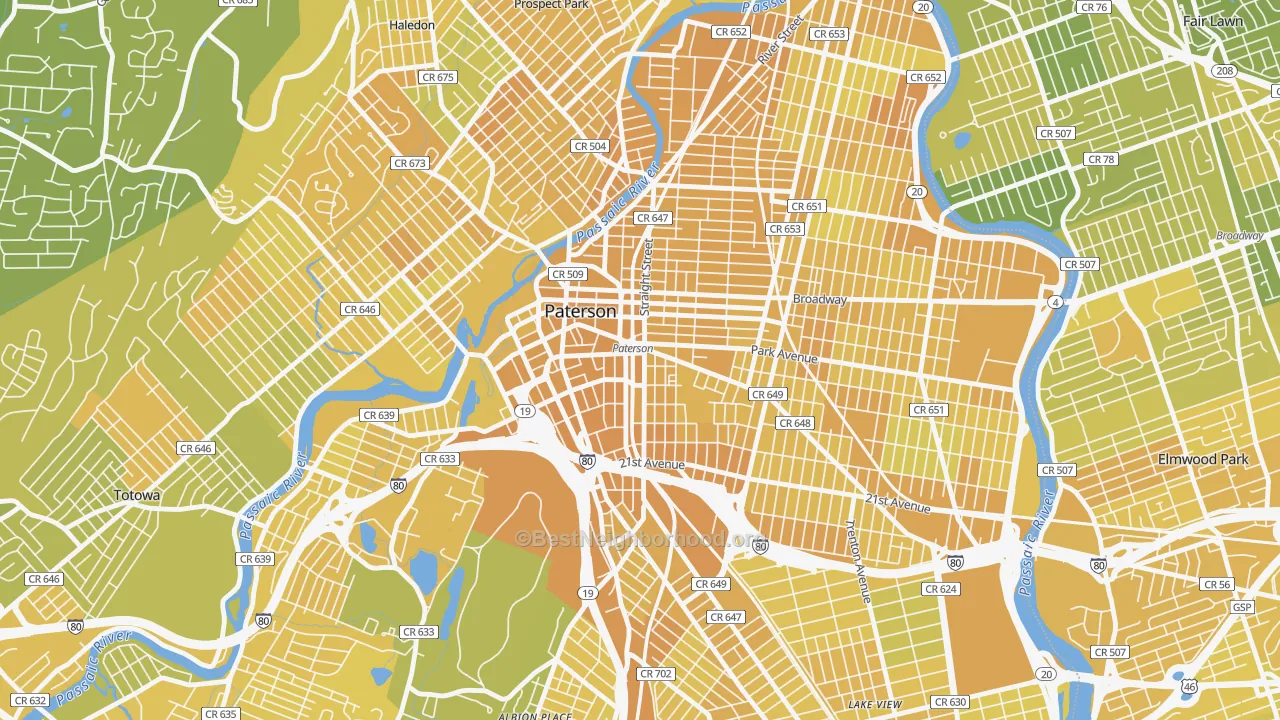 Map of the best neighborhoods in the 07501 area, with better matches in green and worse matches in red