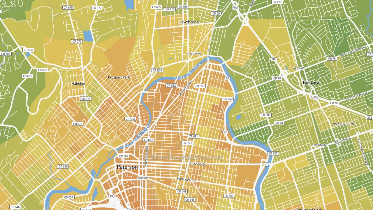 Map of the best neighborhoods in the 07524 area, with better matches in green and worse matches in red