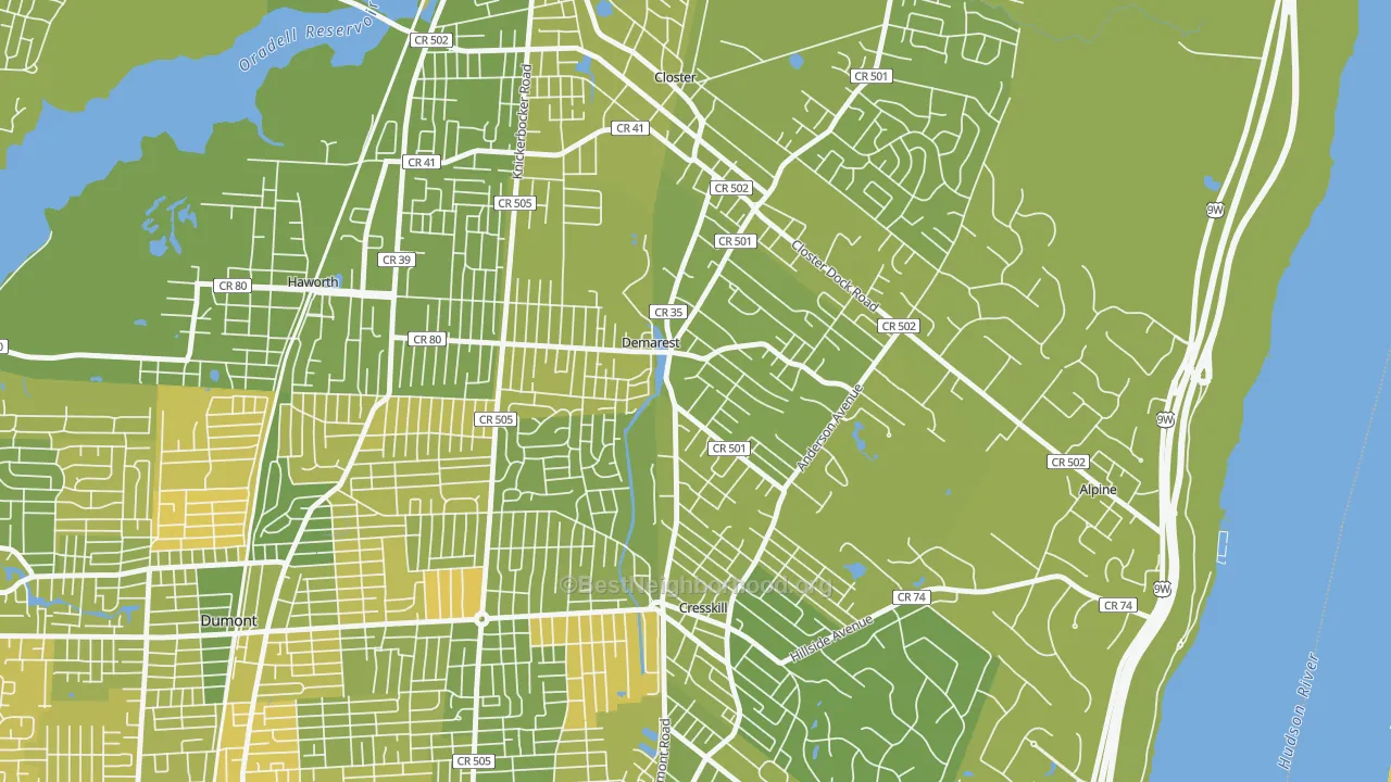 Map of the best neighborhoods in the 07627 area, with better matches in green and worse matches in red