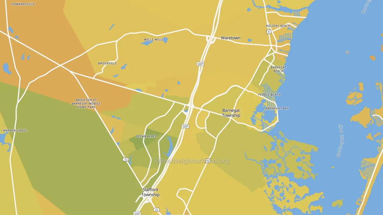 Map of the best neighborhoods in the 08005 area, with better matches in green and worse matches in red