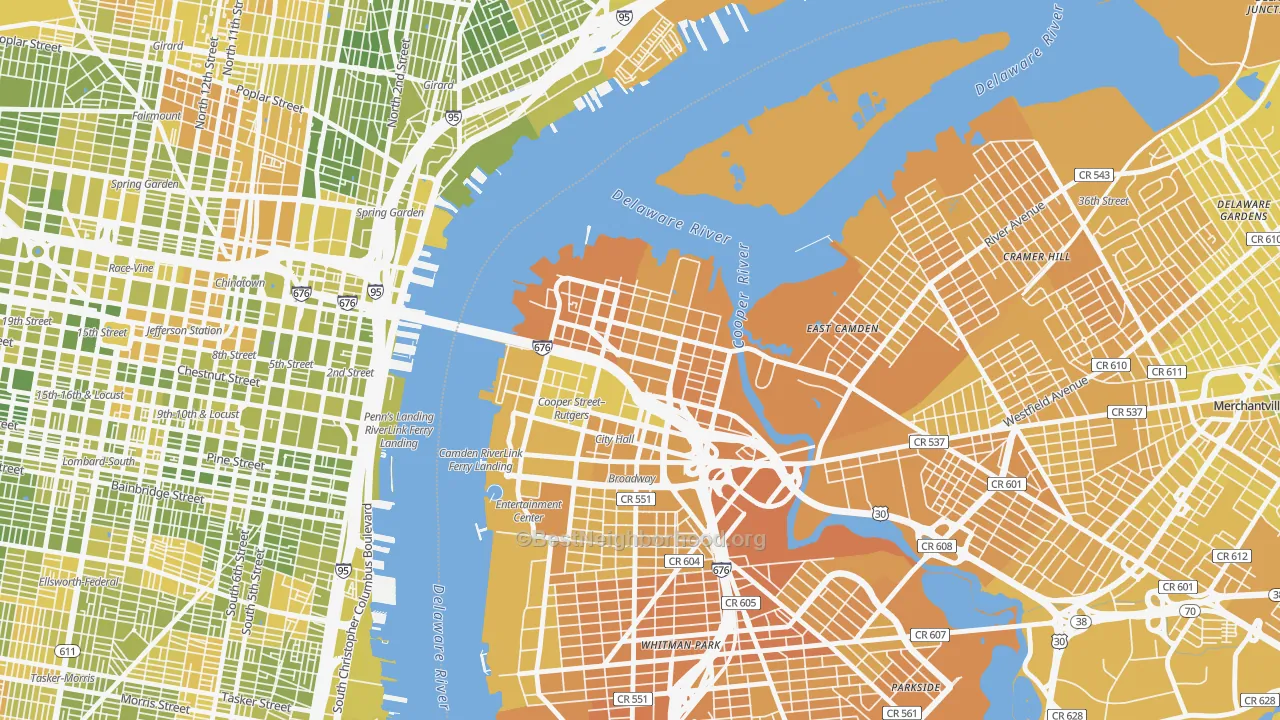 Map of the best neighborhoods in the 08102 area, with better matches in green and worse matches in red