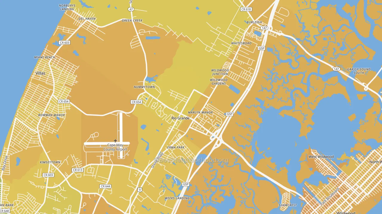 Map of the best neighborhoods in the 08242 area, with better matches in green and worse matches in red