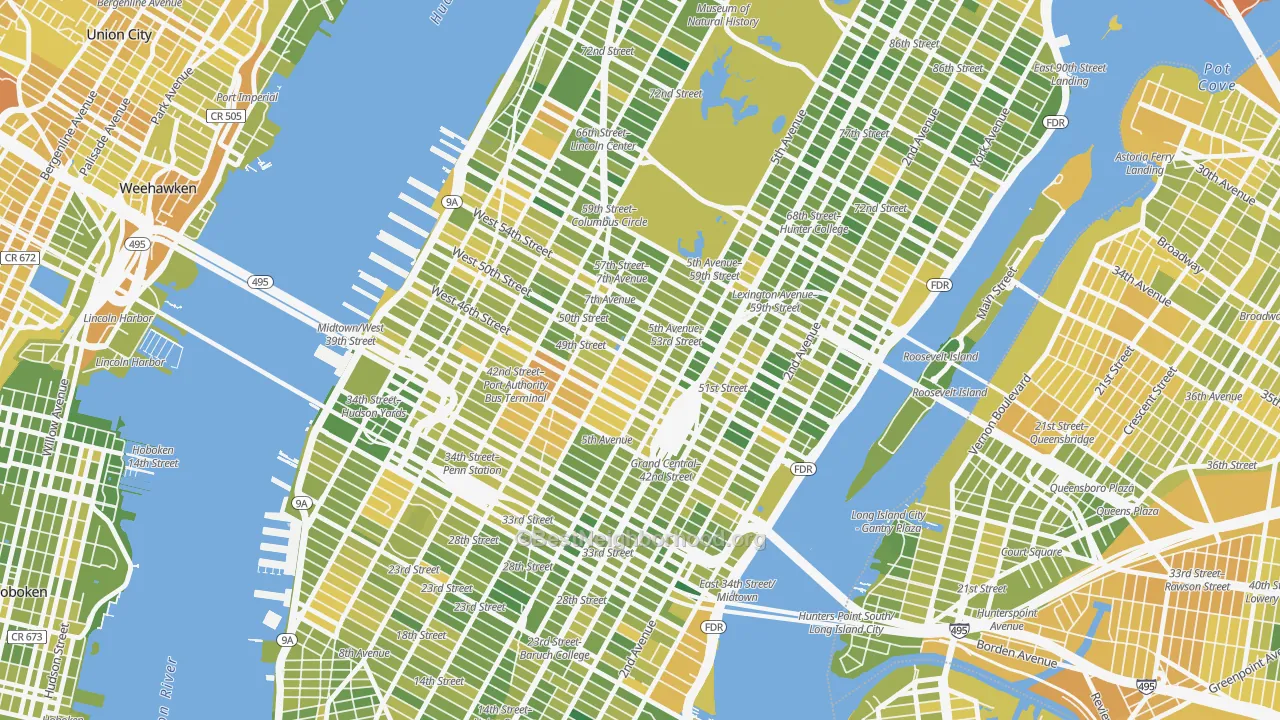 Map of the best neighborhoods in the 10112 area, with better matches in green and worse matches in red