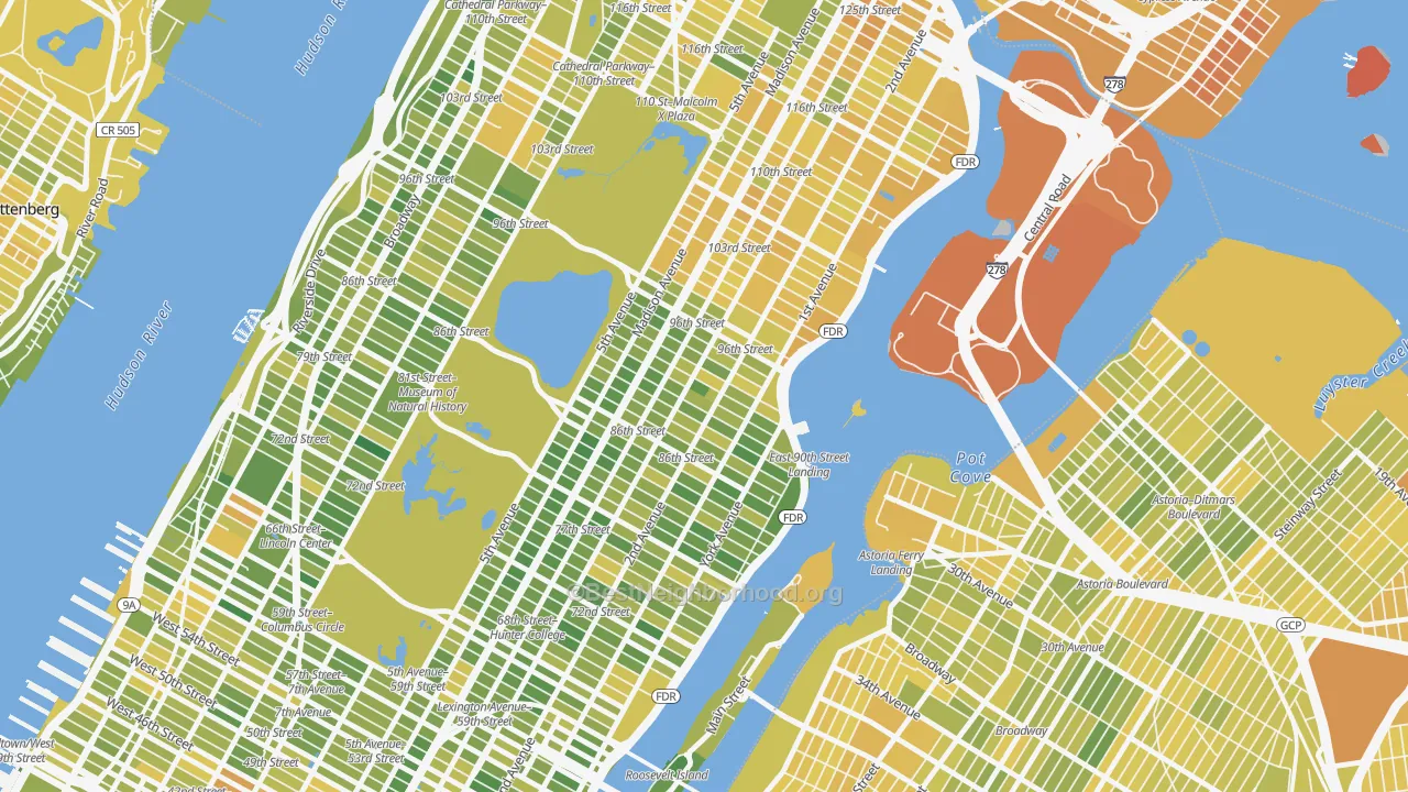 Map of the best neighborhoods in the 10128 area, with better matches in green and worse matches in red