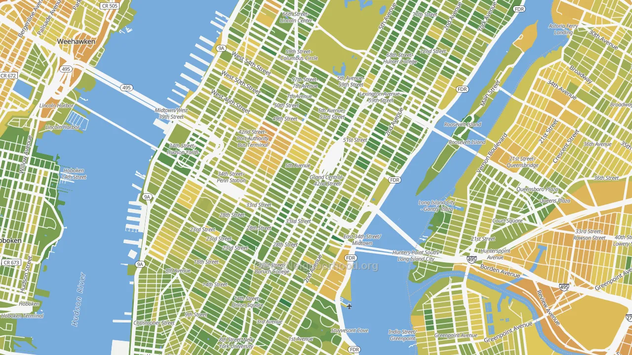 Map of the best neighborhoods in the 10165 area, with better matches in green and worse matches in red