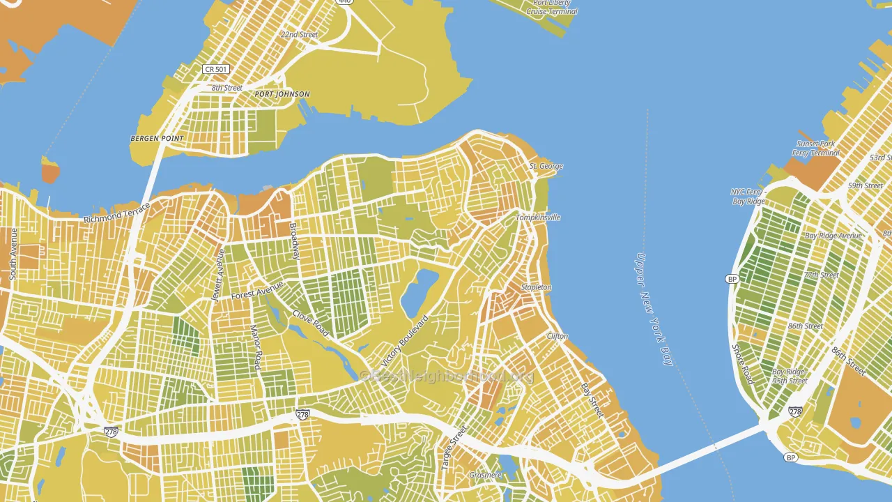 Map of the best neighborhoods in the 10301 area, with better matches in green and worse matches in red