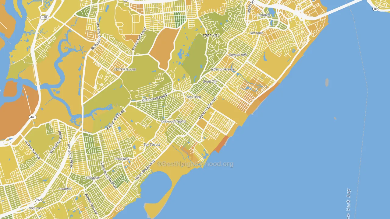 Map of the best neighborhoods in the 10306 area, with better matches in green and worse matches in red