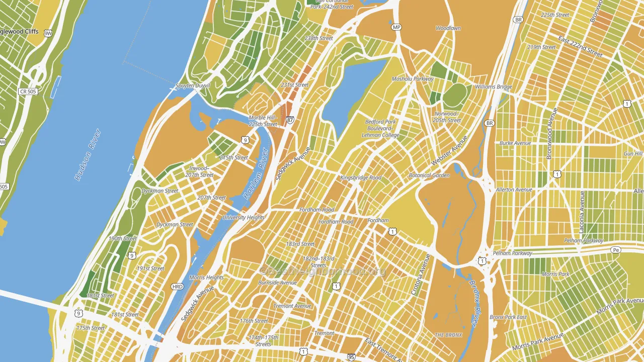 Map of the best neighborhoods in the 10468 area, with better matches in green and worse matches in red