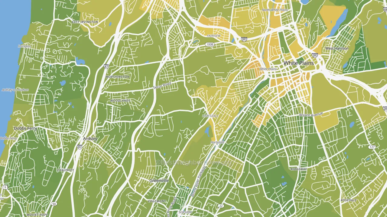Map of the best neighborhoods in the 10530 area, with better matches in green and worse matches in red
