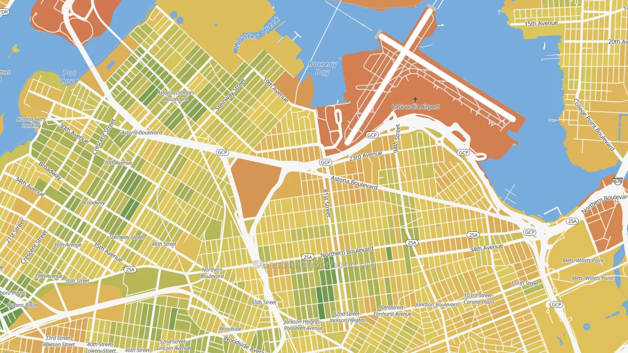 Map of the best neighborhoods in the 11370 area, with better matches in green and worse matches in red