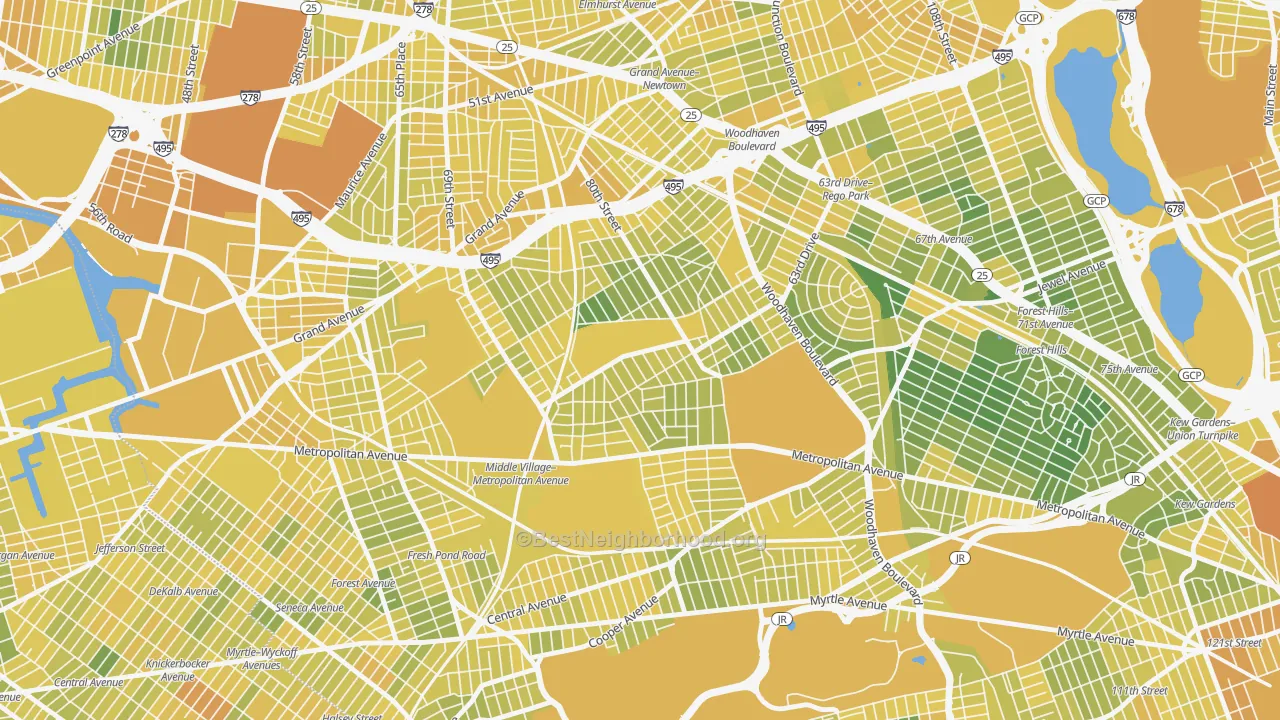 Map of the best neighborhoods in the 11379 area, with better matches in green and worse matches in red