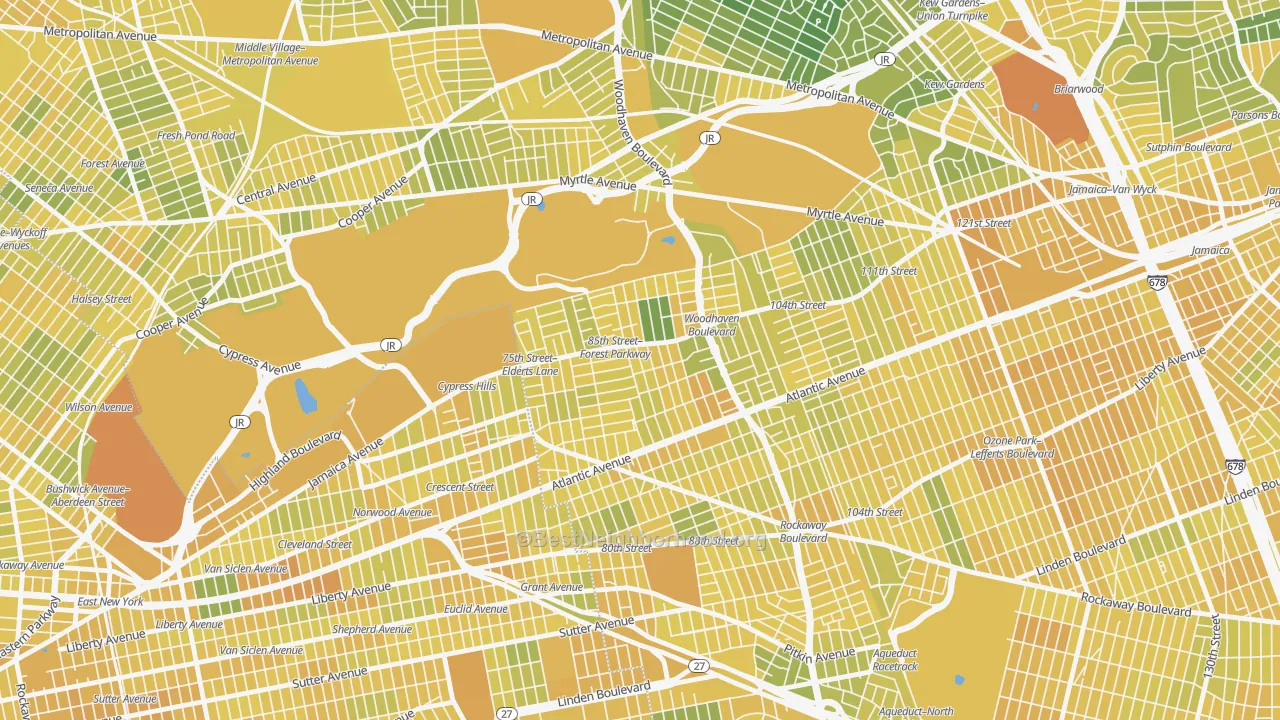 Map of the best neighborhoods in the 11421 area, with better matches in green and worse matches in red