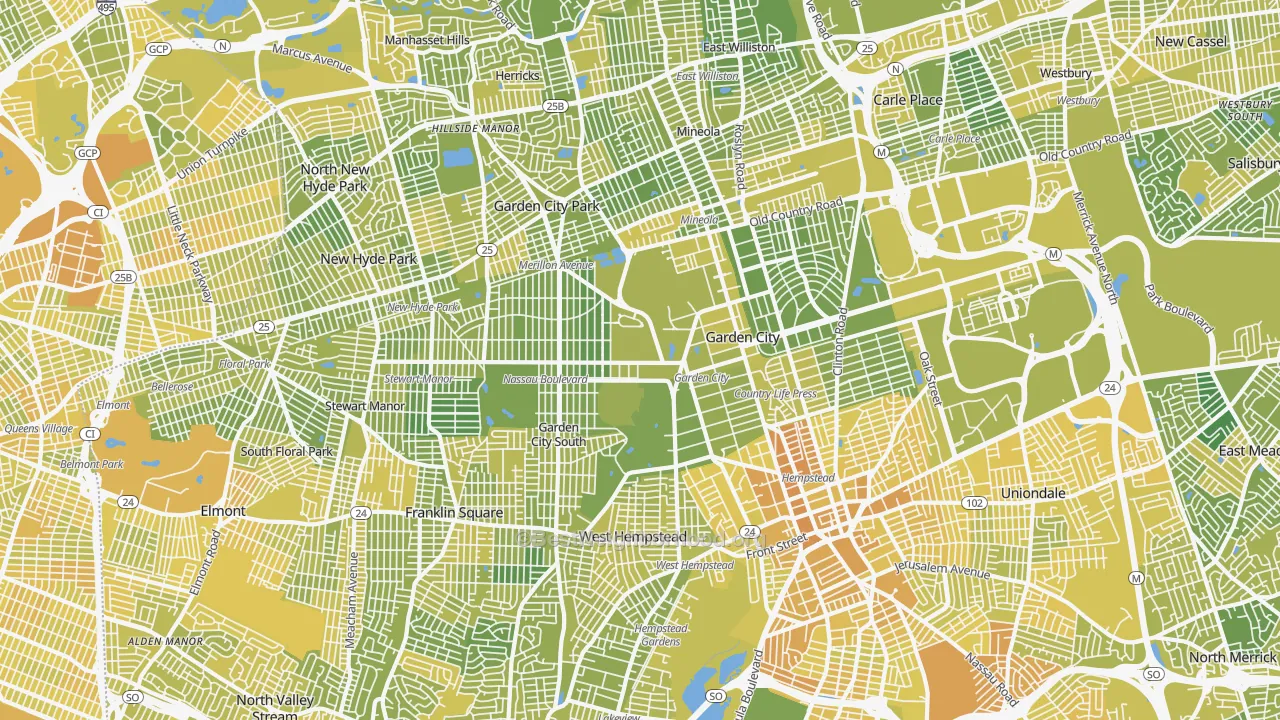 Map of the best neighborhoods in the 11530 area, with better matches in green and worse matches in red
