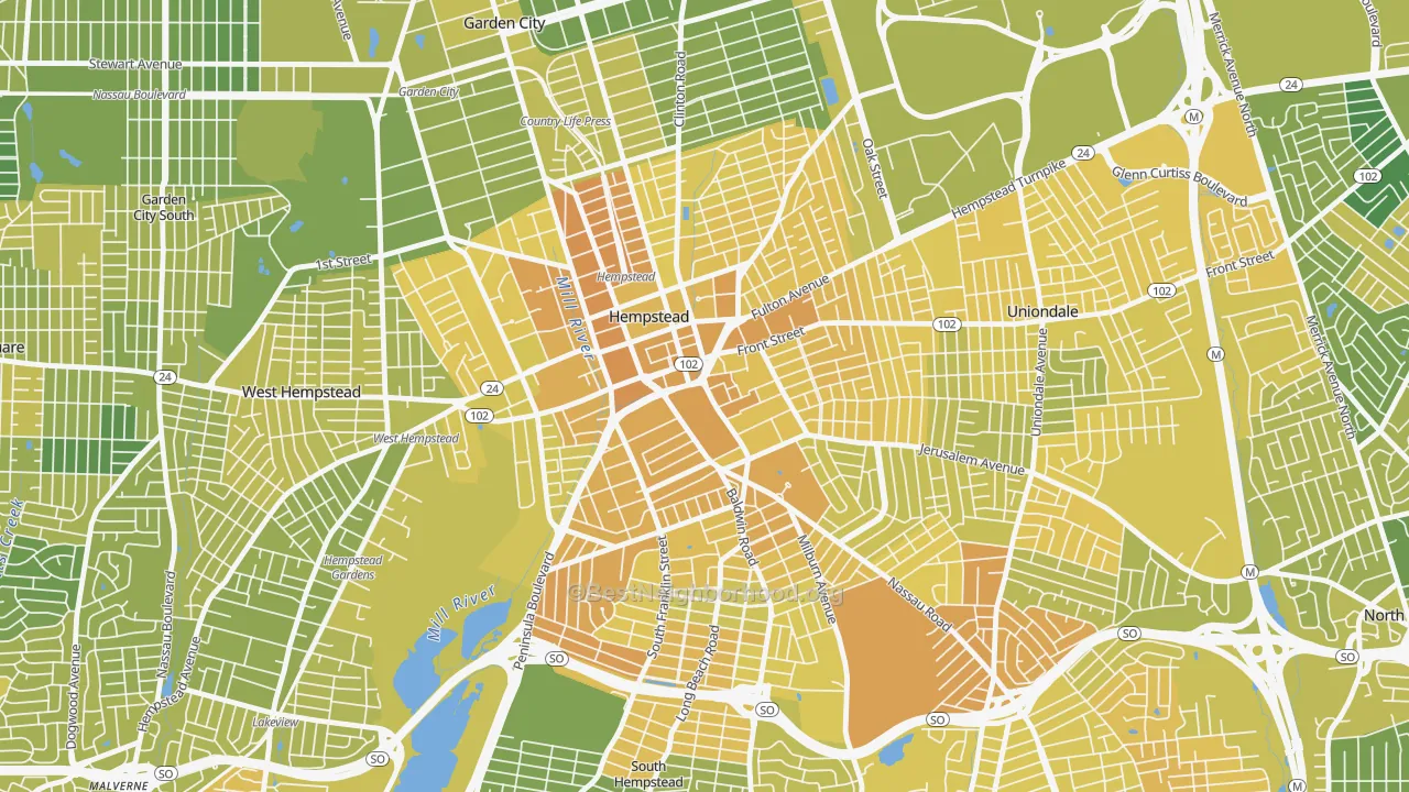 Map of the best neighborhoods in the 11550 area, with better matches in green and worse matches in red
