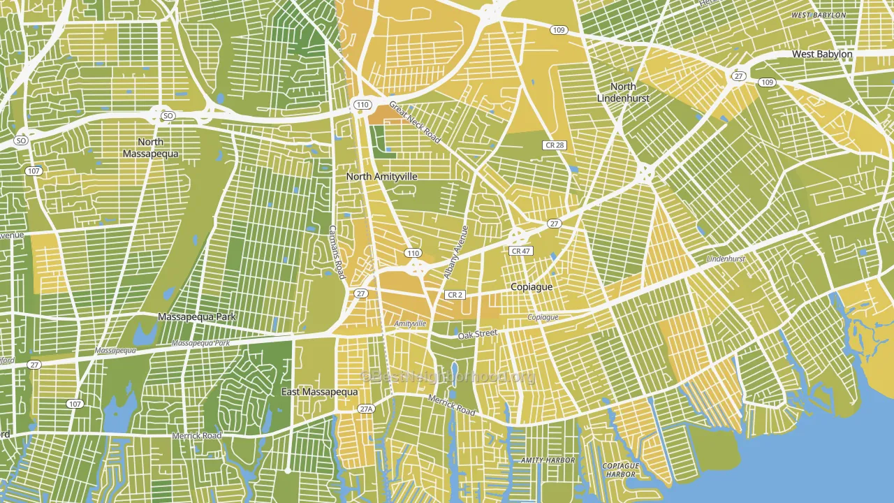 Map of the best neighborhoods in the 11701 area, with better matches in green and worse matches in red
