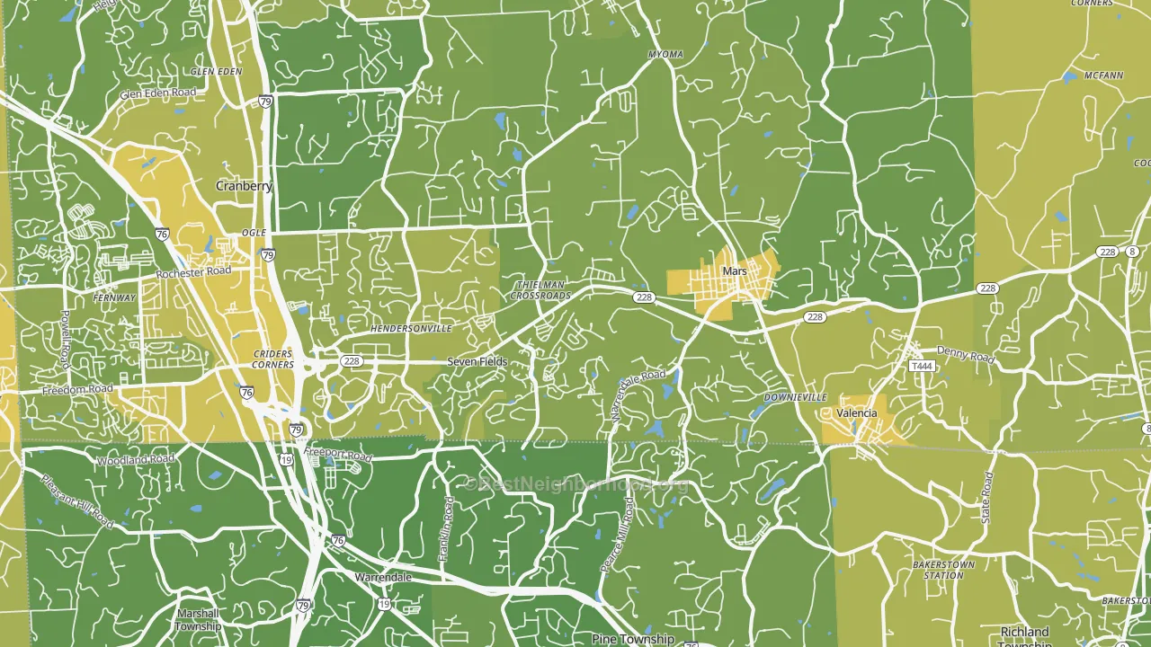 Map of the best neighborhoods in the 16046 area, with better matches in green and worse matches in red