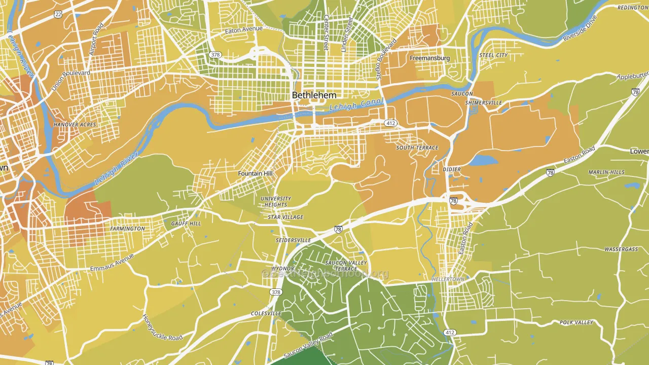 Map of the best neighborhoods in the 18015 area, with better matches in green and worse matches in red