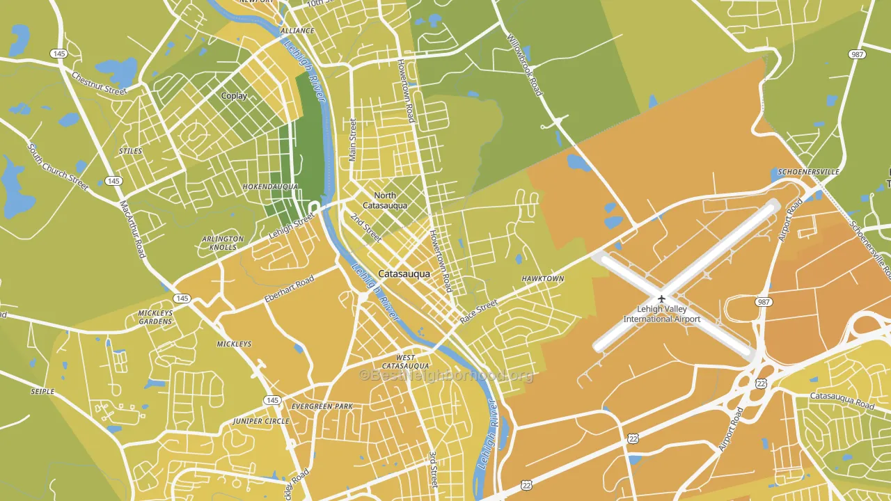 Map of the best neighborhoods in the 18032 area, with better matches in green and worse matches in red