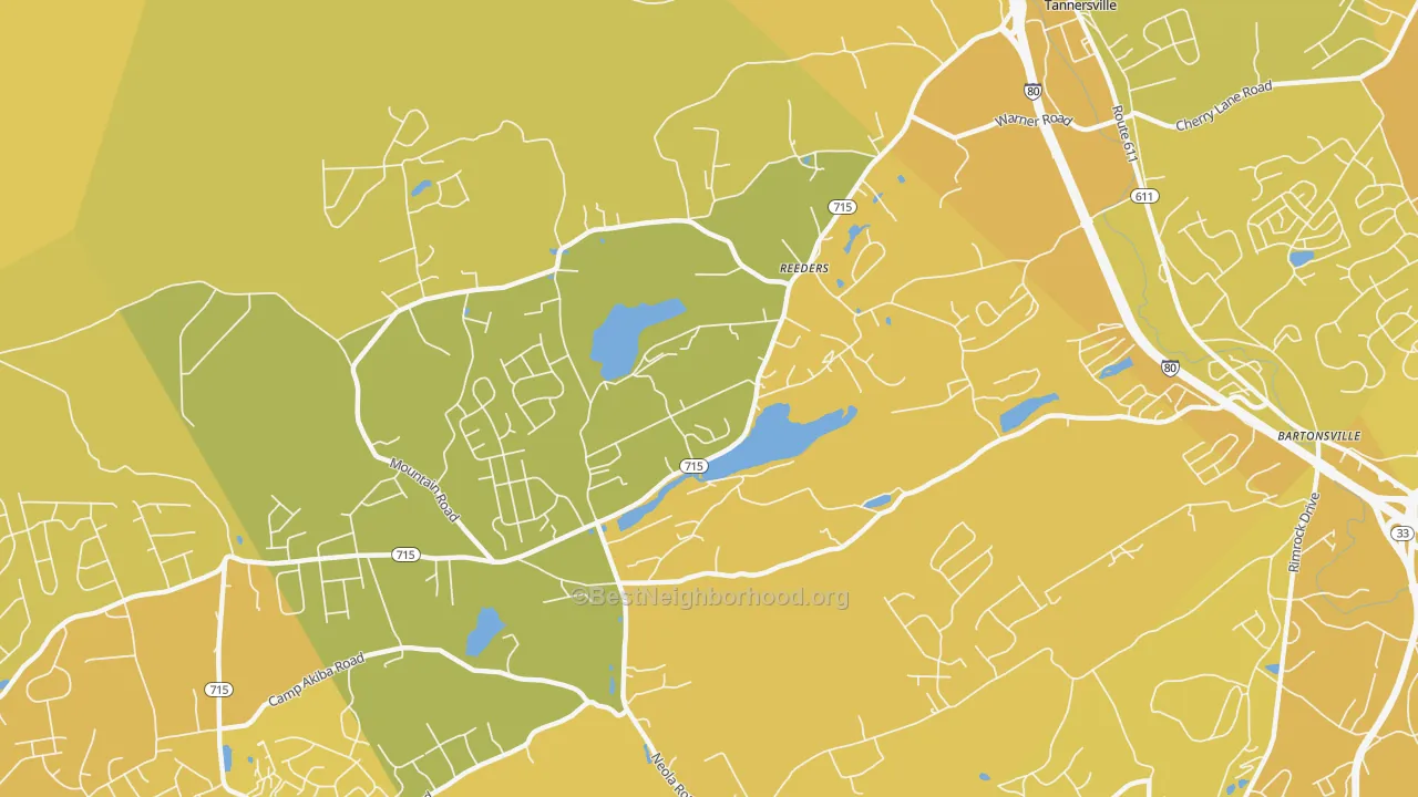 Map of the best neighborhoods in the 18352 area, with better matches in green and worse matches in red