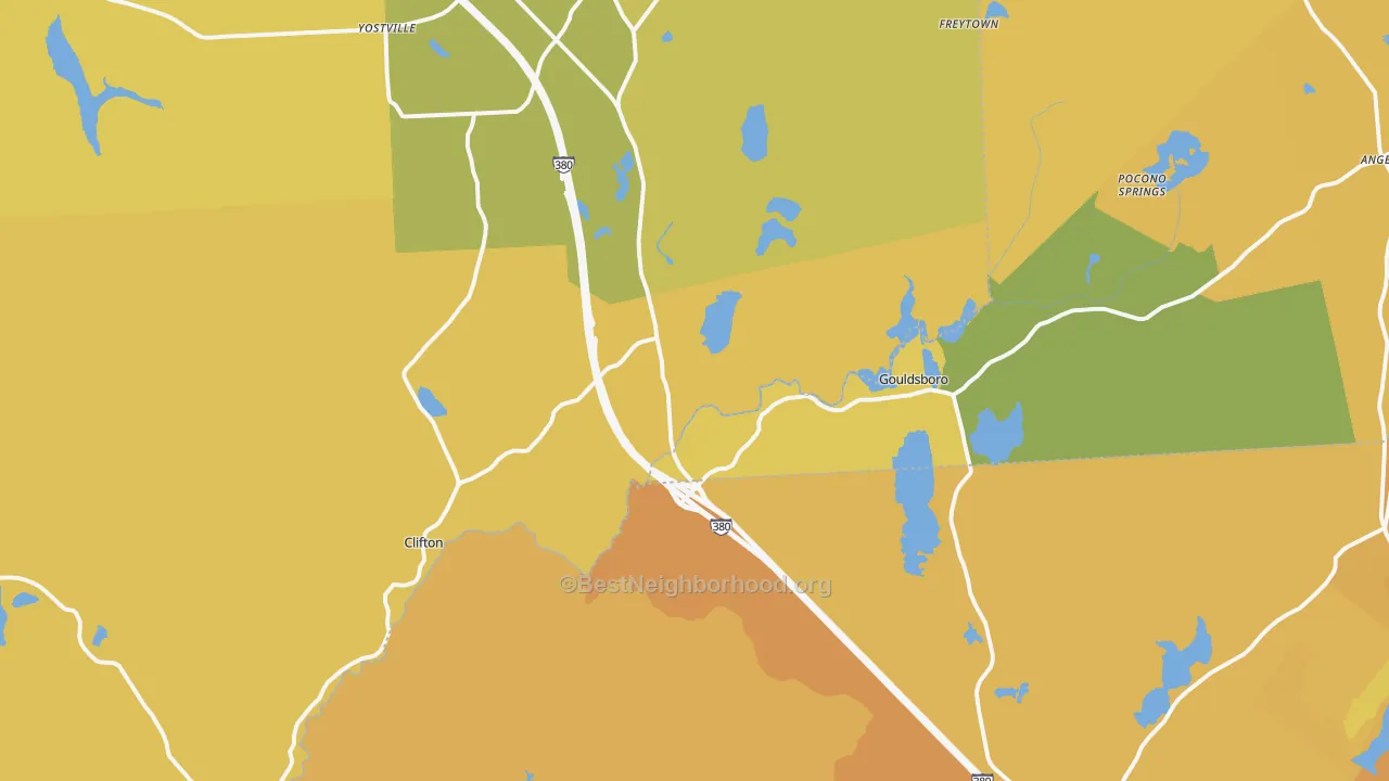 Map of the best neighborhoods in the 18424 area, with better matches in green and worse matches in red