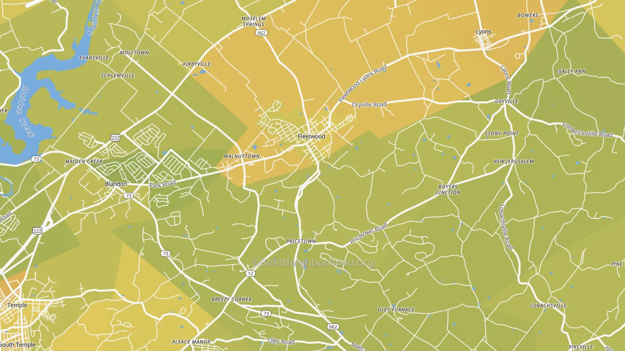 Map of the best neighborhoods in the 19522 area, with better matches in green and worse matches in red
