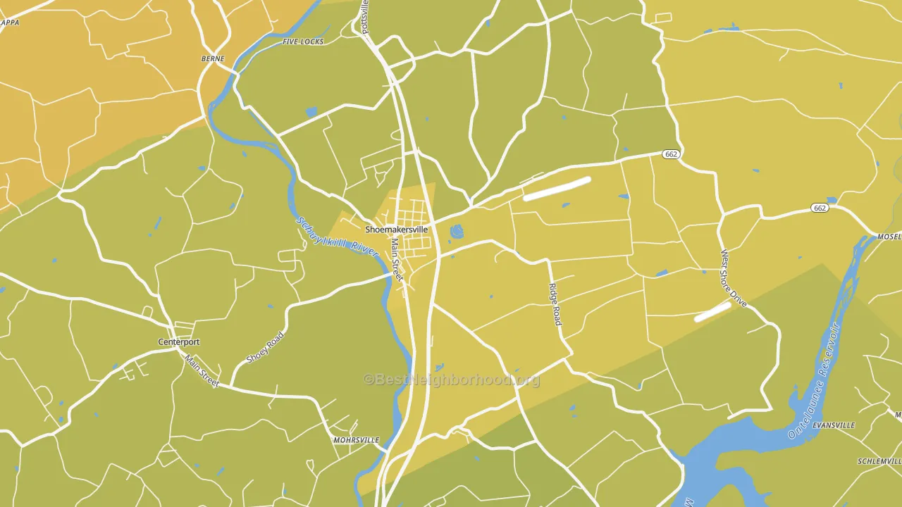 Map of the best neighborhoods in the 19555 area, with better matches in green and worse matches in red