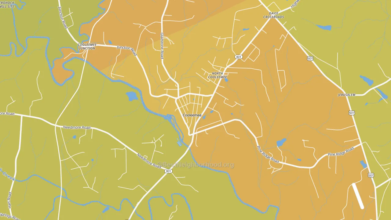 Map of the best neighborhoods in the 27014 area, with better matches in green and worse matches in red