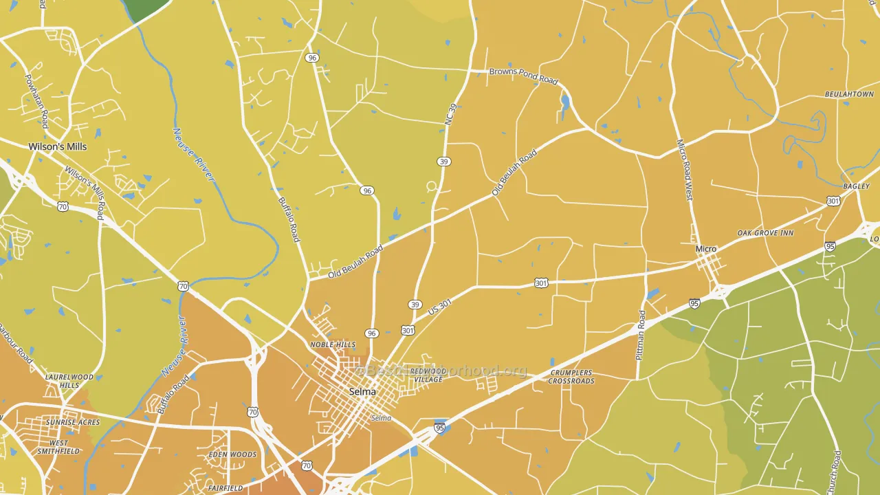 Map of the best neighborhoods in the 27576 area, with better matches in green and worse matches in red