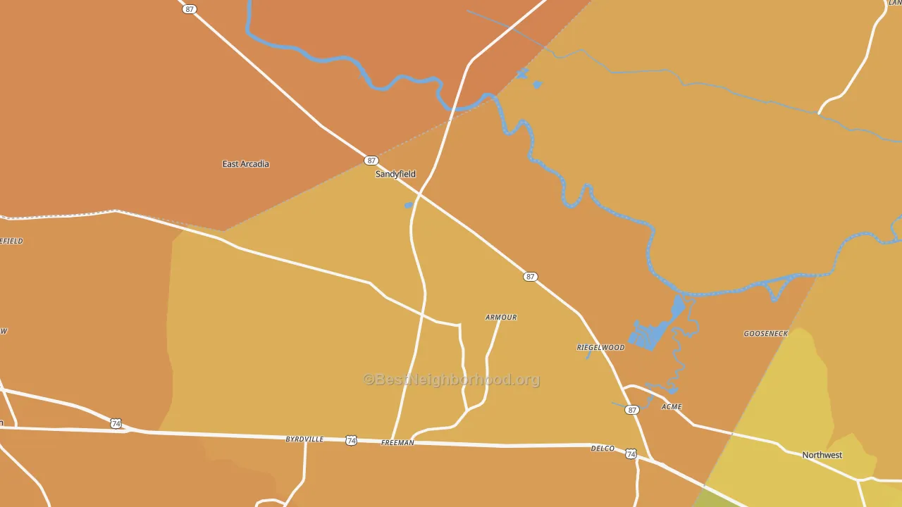 Map of the best neighborhoods in the 28456 area, with better matches in green and worse matches in red