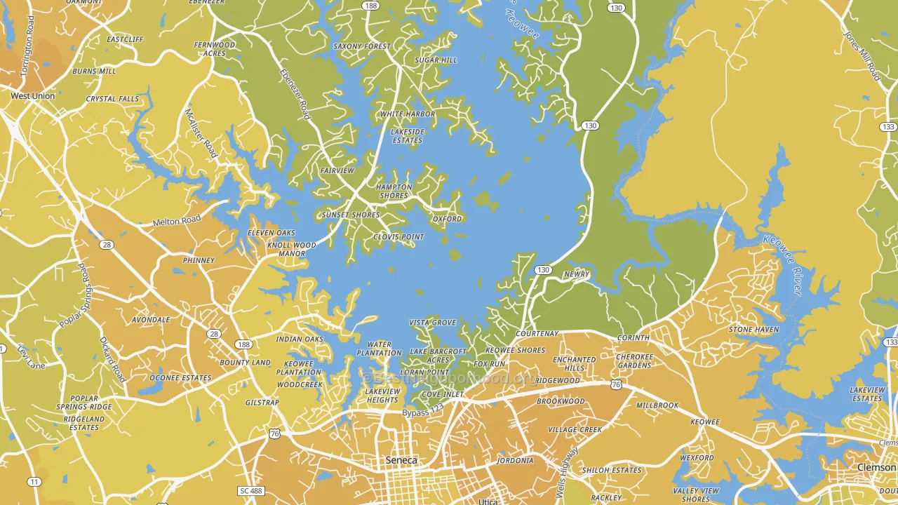 Map of the best neighborhoods in the 29672 area, with better matches in green and worse matches in red