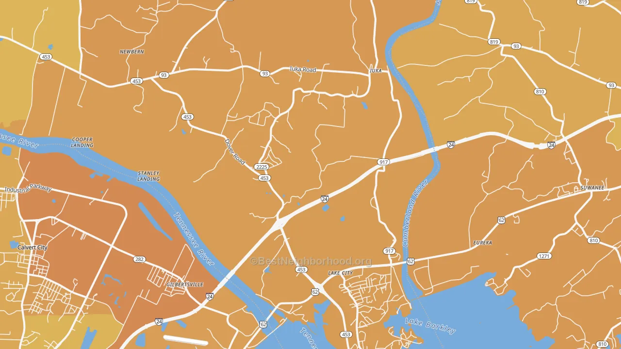 Map of the best neighborhoods in the 42045 area, with better matches in green and worse matches in red