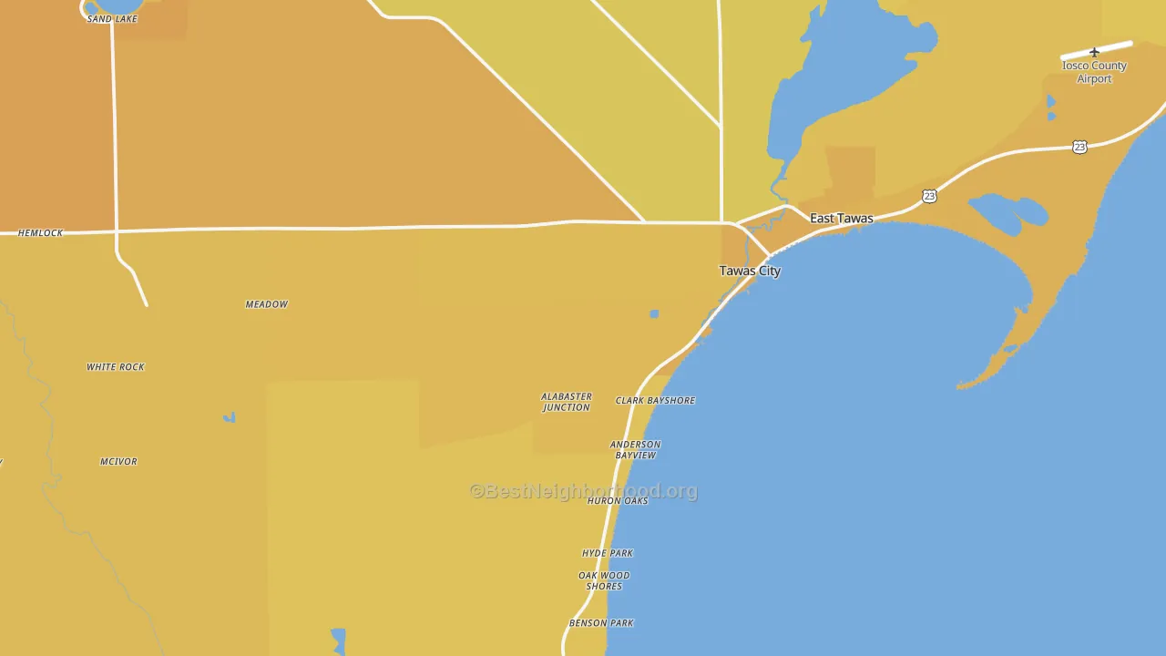 Map of the best neighborhoods in the 48763 area, with better matches in green and worse matches in red