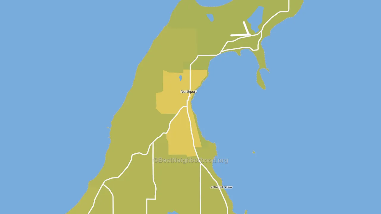 Map of the best neighborhoods in the 49670 area, with better matches in green and worse matches in red