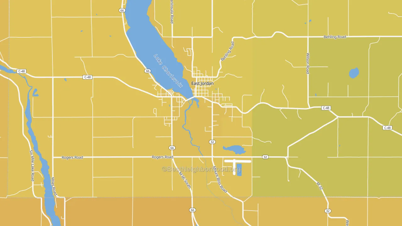 Map of the best neighborhoods in the 49727 area, with better matches in green and worse matches in red