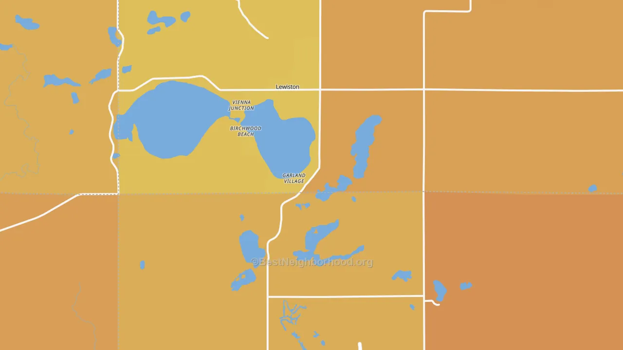 Map of the best neighborhoods in the 49756 area, with better matches in green and worse matches in red